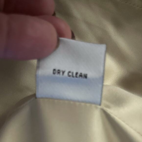 Talbots Navy Gold Button Blazer Women’s 4 Contrast Stitch Structured Flap Pocket - Picture 8 of 8